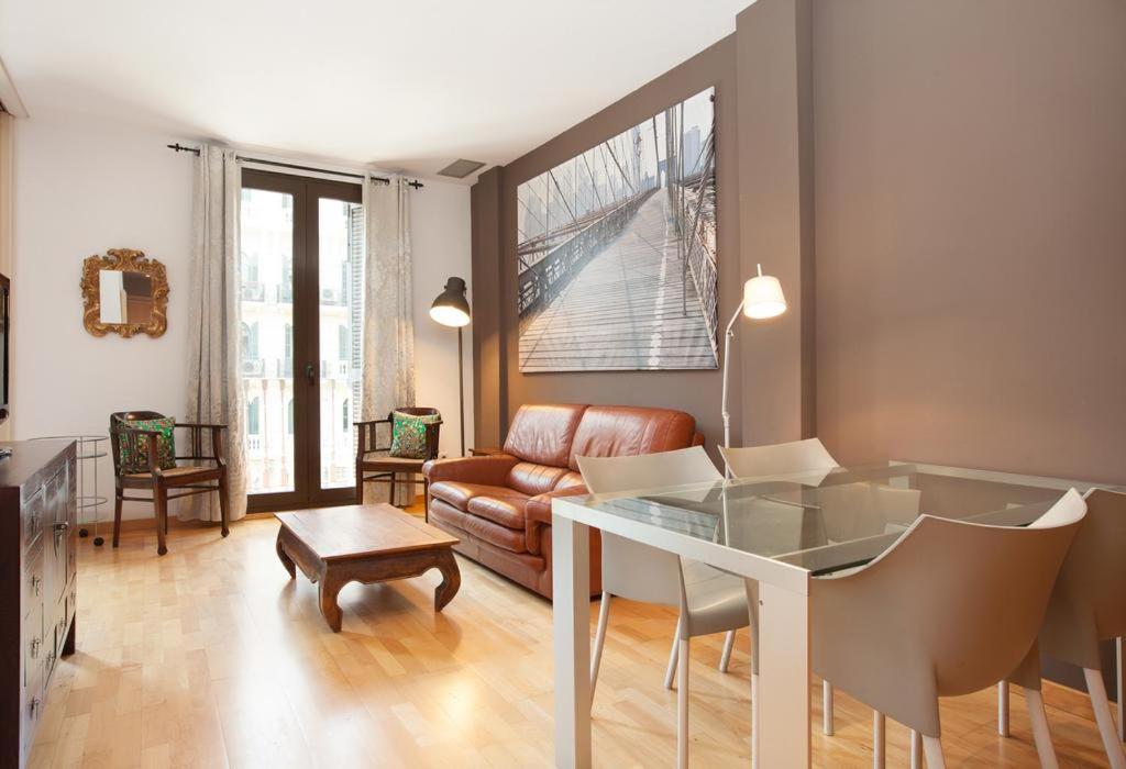 Rambla Catalunya Apartment บาร์เซโลนา ภายนอก รูปภาพ